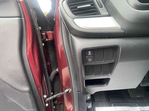 Used 2018 Honda CR-V LX image 13