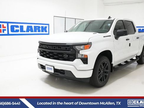 New 2026 Chevrolet Silverado 1500 Custom RWD image 1