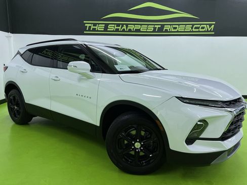 Used 2024 Chevrolet Blazer LT AWD/4WD image 1