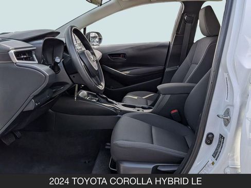 Used 2024 Toyota Corolla LE AWD/4WD image 14