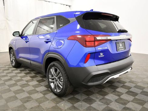 Certified 2023 Kia Seltos LX image 5