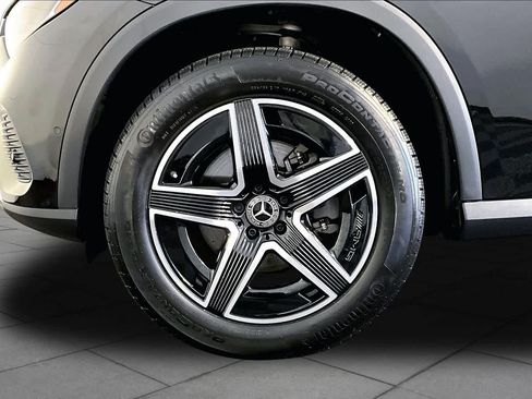 Used 2026 Mercedes-Benz GLC 300 4MATIC image 11