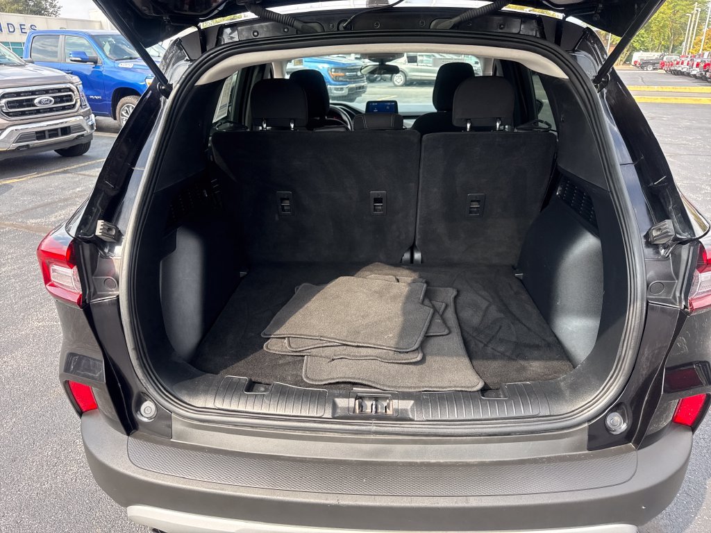 Used 2025 Ford Escape Active AWD/4WD image 13