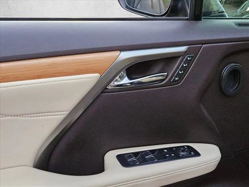 Used 2018 Lexus RX 350L RX 350L Premium image 10