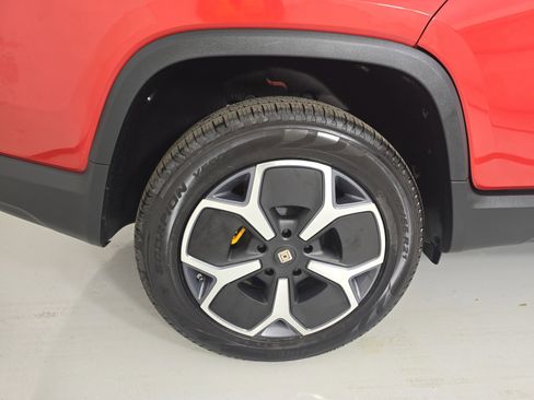 Used 2022 Rivian R1T Adventure AWD/4WD image 12