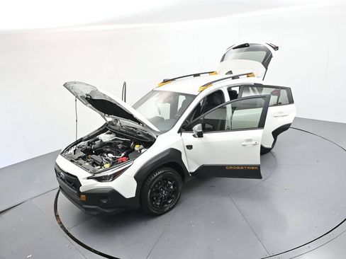 Used 2024 Subaru Crosstrek 2.5i Wilderness w/ Crosstrek Mirror Package AWD/4WD image 33