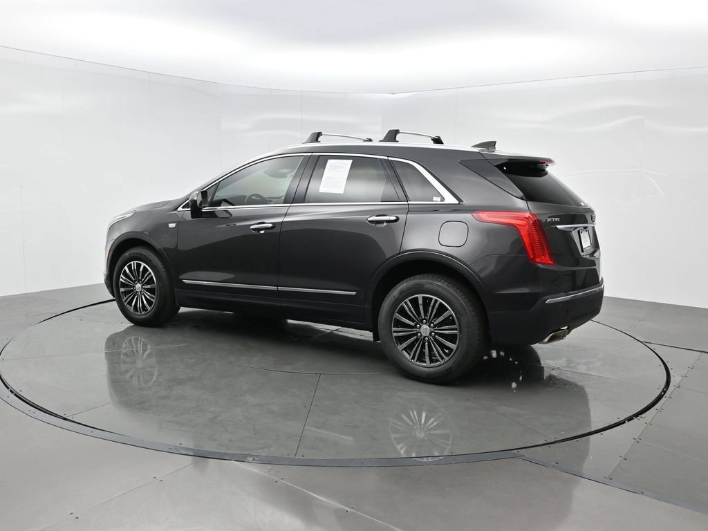 Used 2017 Cadillac XT5 Luxury w/ Driver Awareness Package FWD image 3