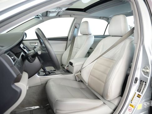 Used 2017 Toyota Camry XLE FWD image 45