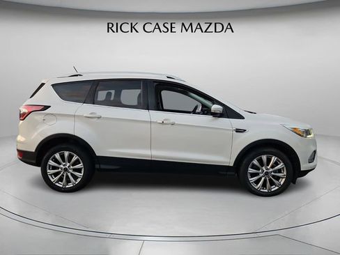 Used 2018 Ford Escape Titanium w/ Ford Safe & Smart Package image 4