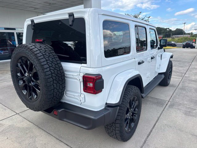 Used 2025 Jeep Wrangler Unlimited Sahara AWD/4WD image 7