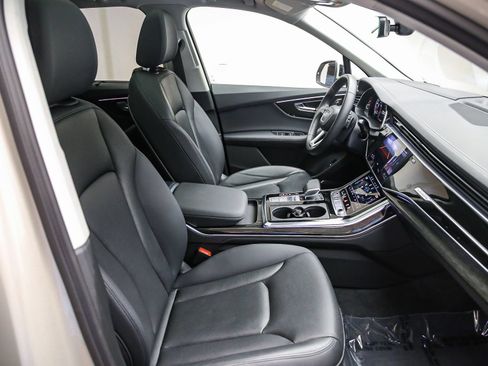 Certified 2023 Audi Q7 3.0T Prestige AWD/4WD image 17
