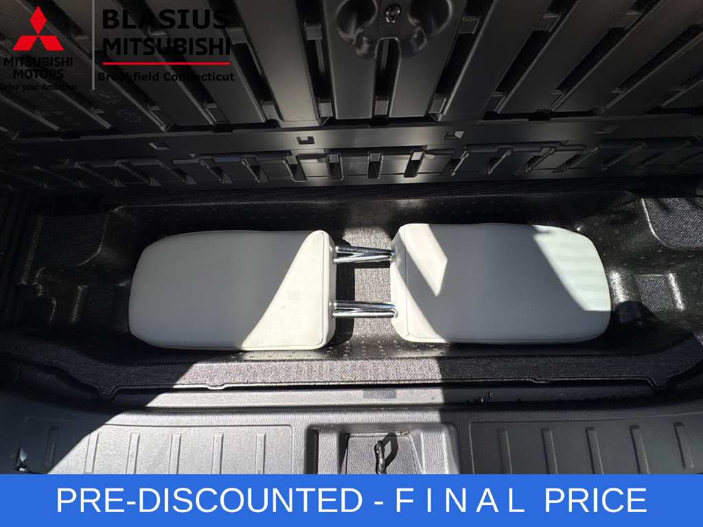 Used 2025 Mitsubishi Outlander SE AWD/4WD image 55