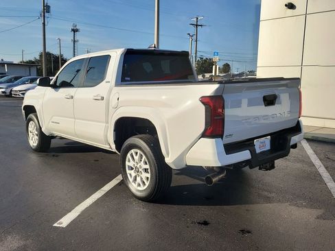 Used 2024 Toyota Tacoma SR5 image 4
