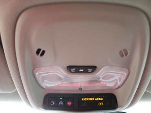 Used 2025 Buick Encore GX Preferred image 16