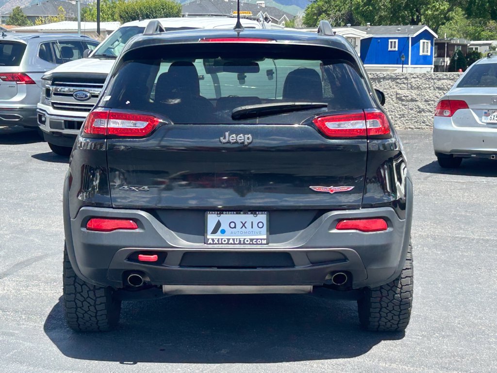 Used 2014 Jeep Cherokee Trailhawk w/ Leather Interior Group AWD/4WD image 6