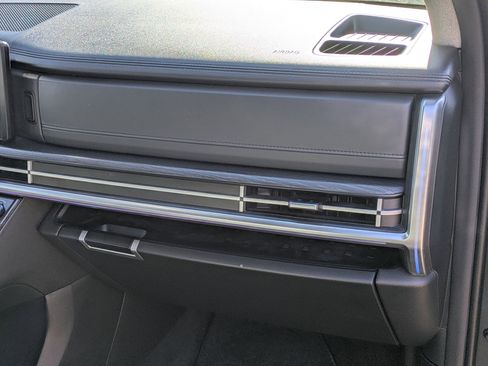 Used 2024 Hyundai Santa Fe Limited image 22