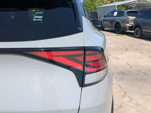Certified 2023 Kia Sportage SX FWD image 10