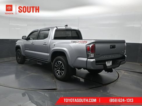 Used 2023 Toyota Tacoma TRD Sport AWD/4WD image 8