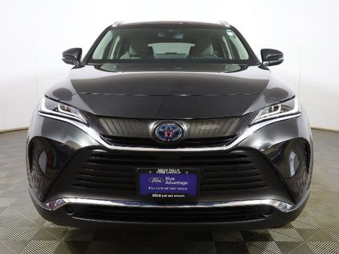 Used 2021 Toyota Venza XLE w/ Softex Package image 3