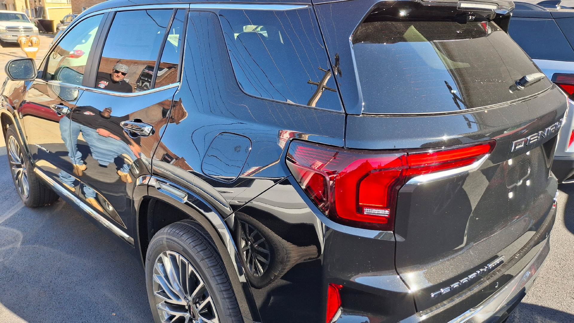 New 2027 GMC Terrain Denali AWD/4WD image 4