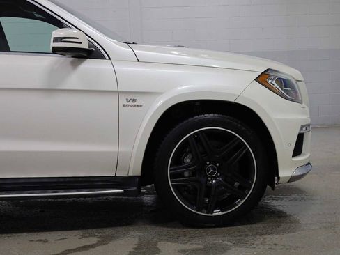 Used 2015 Mercedes-Benz GL 63 AMG 4MATIC image 11