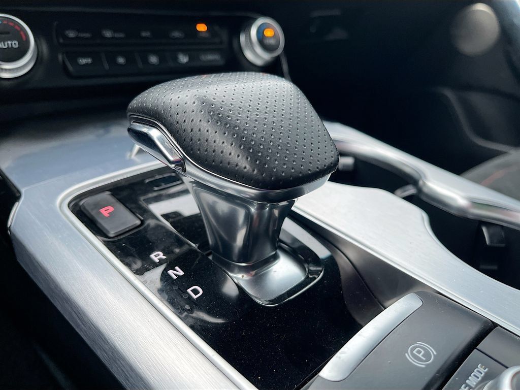 Used 2023 Kia Stinger GT2 AWD/4WD image 17