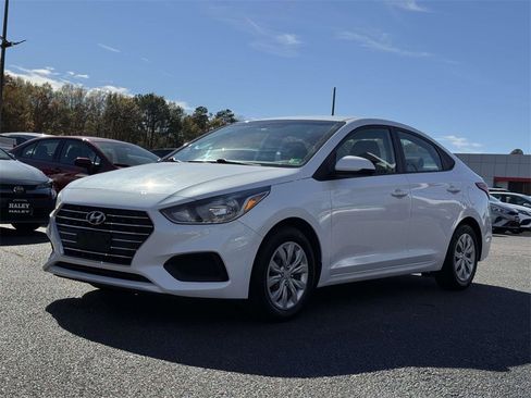 Used 2021 Hyundai Accent SE image 23