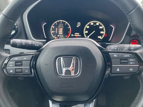 Used 2025 Honda Pilot EX-L image 19