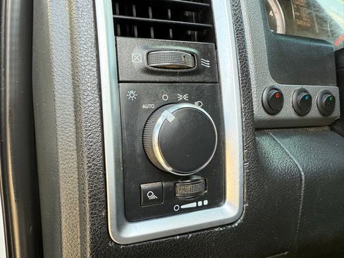 Used 2015 RAM 2500 SLT w/ Protection Group image 20