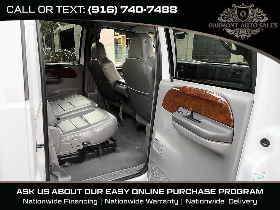 Used 2004 Ford F350 Lariat AWD/4WD image 17