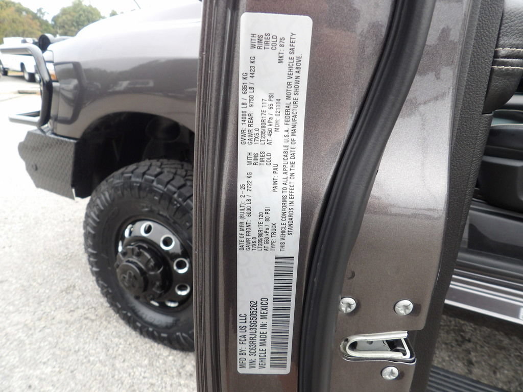 Used 2025 RAM 3500 Laramie AWD/4WD image 64