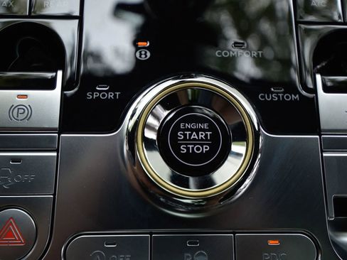 Used 2021 Bentley Continental GT image 45