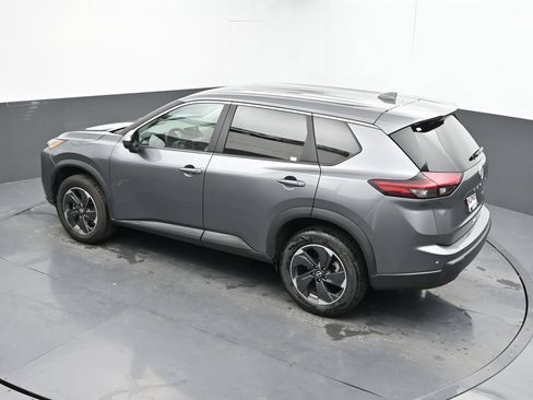 Used 2024 Nissan Rogue SV FWD image 29