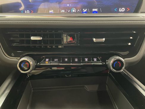 New 2026 Chevrolet Suburban LS w/ Max Trailering Package AWD/4WD image 6