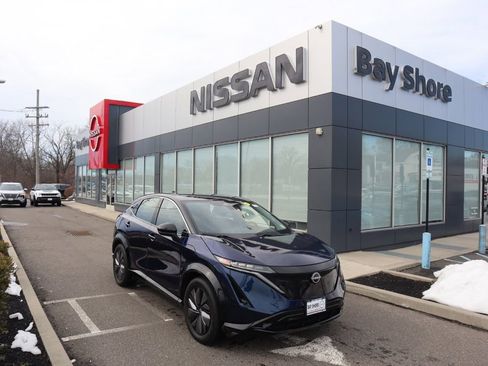 Certified 2024 Nissan Ariya FWD image 2