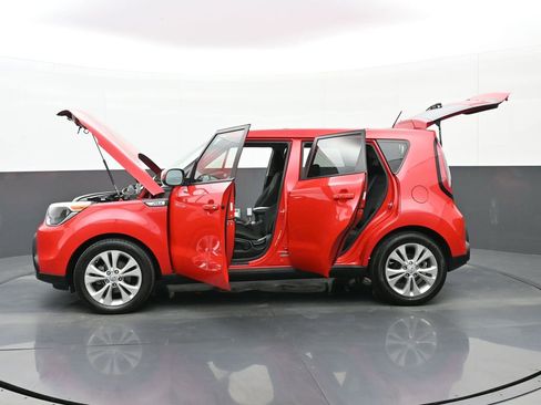 Used 2015 Kia Soul + image 48