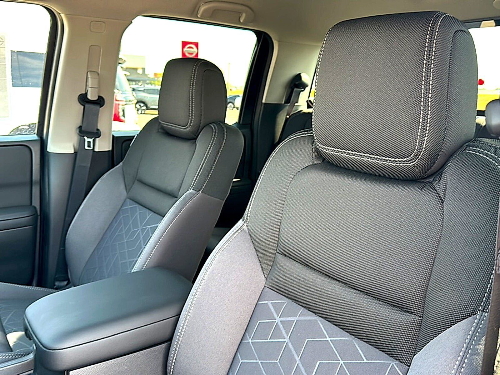 New 2027 Nissan Frontier SV w/ All-Weather Content Package RWD image 11