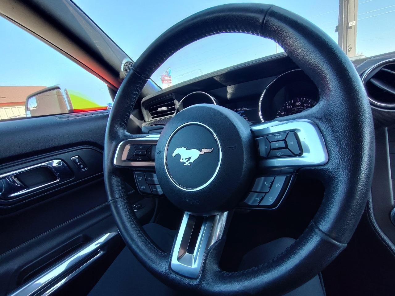 Used 2017 Ford Mustang Coupe RWD image 16