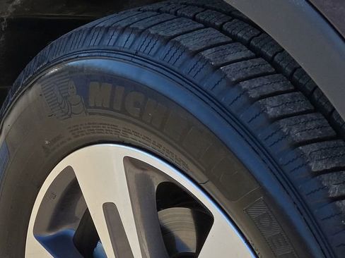 Used 2017 Honda Ridgeline RTL-T image 10