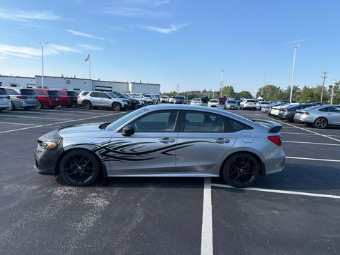 Used 2022 Honda Civic Sport image 3