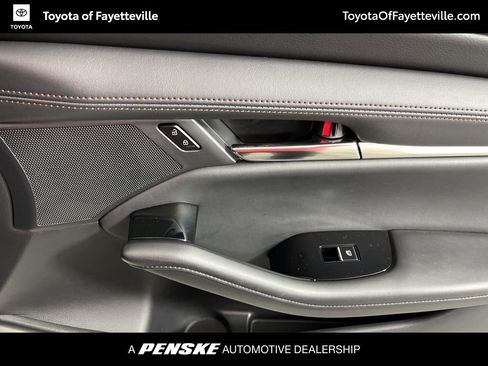 Used 2023 MAZDA MAZDA3 s image 21