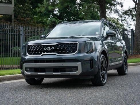 Used 2023 Kia Telluride SX X-Line AWD/4WD image 2