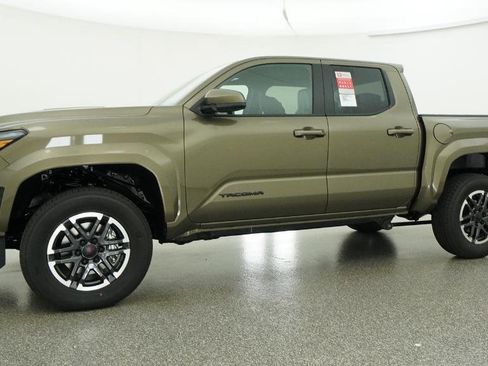 New 2026 Toyota Tacoma TRD Sport AWD/4WD image 9