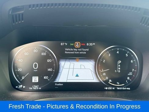 Used 2021 Volvo XC60 T5 R-Design w/ Advanced Package AWD/4WD image 12