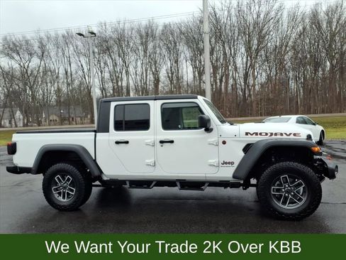 Used 2024 Jeep Gladiator Mojave w/ Convenience Group image 5