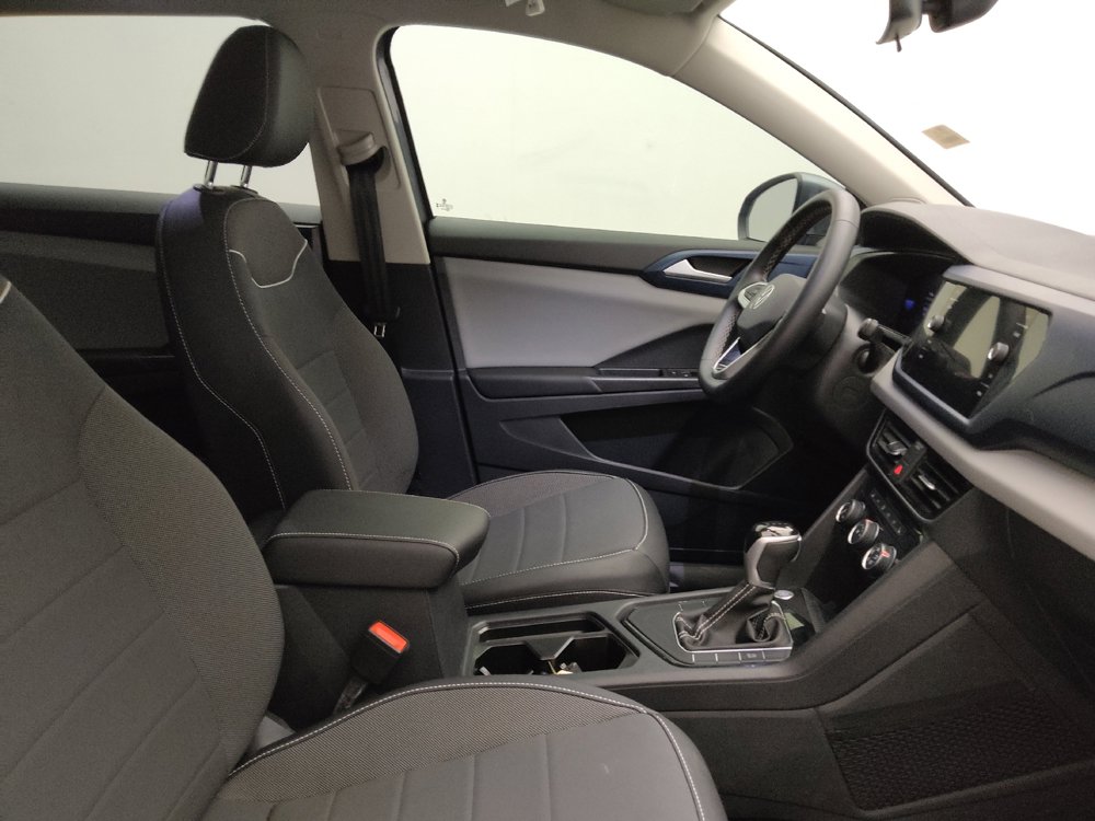 Used 2023 Volkswagen Taos SE w/ Panoramic Sunroof Package FWD image 21