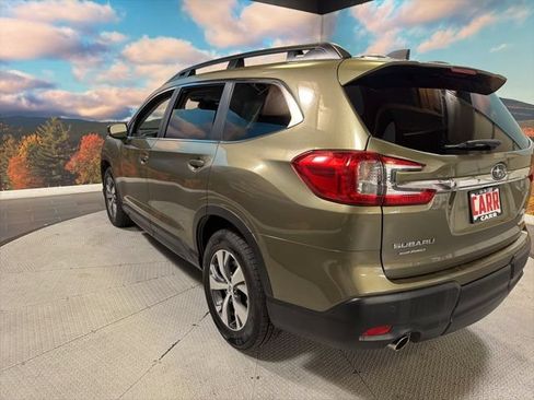 Used 2025 Subaru Ascent Premium AWD/4WD image 9
