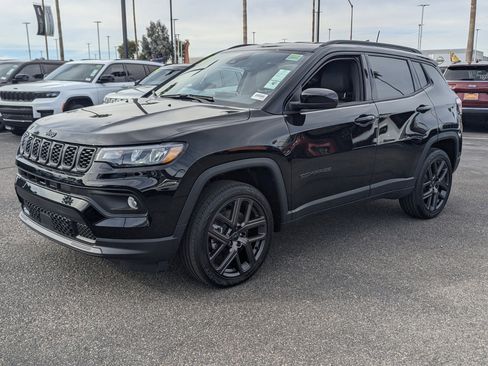 New 2026 Jeep Compass Latitude image 5