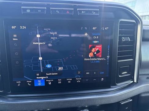 Used 2024 Ford F350 Platinum w/ FX4 Off-Road Package image 22