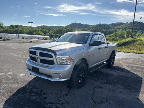 Used 2018 RAM 1500 Express w/ Express Value Package AWD/4WD image 4